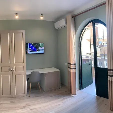 Belux Hotel Tirana