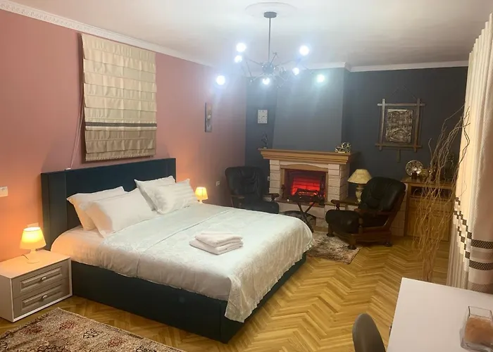 Belux 3* Tirana