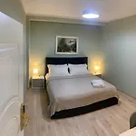 Belux 호텔 티라나
